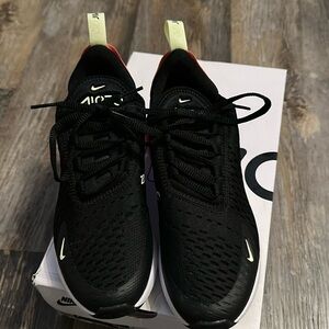 Women’s Nike Air Max 270